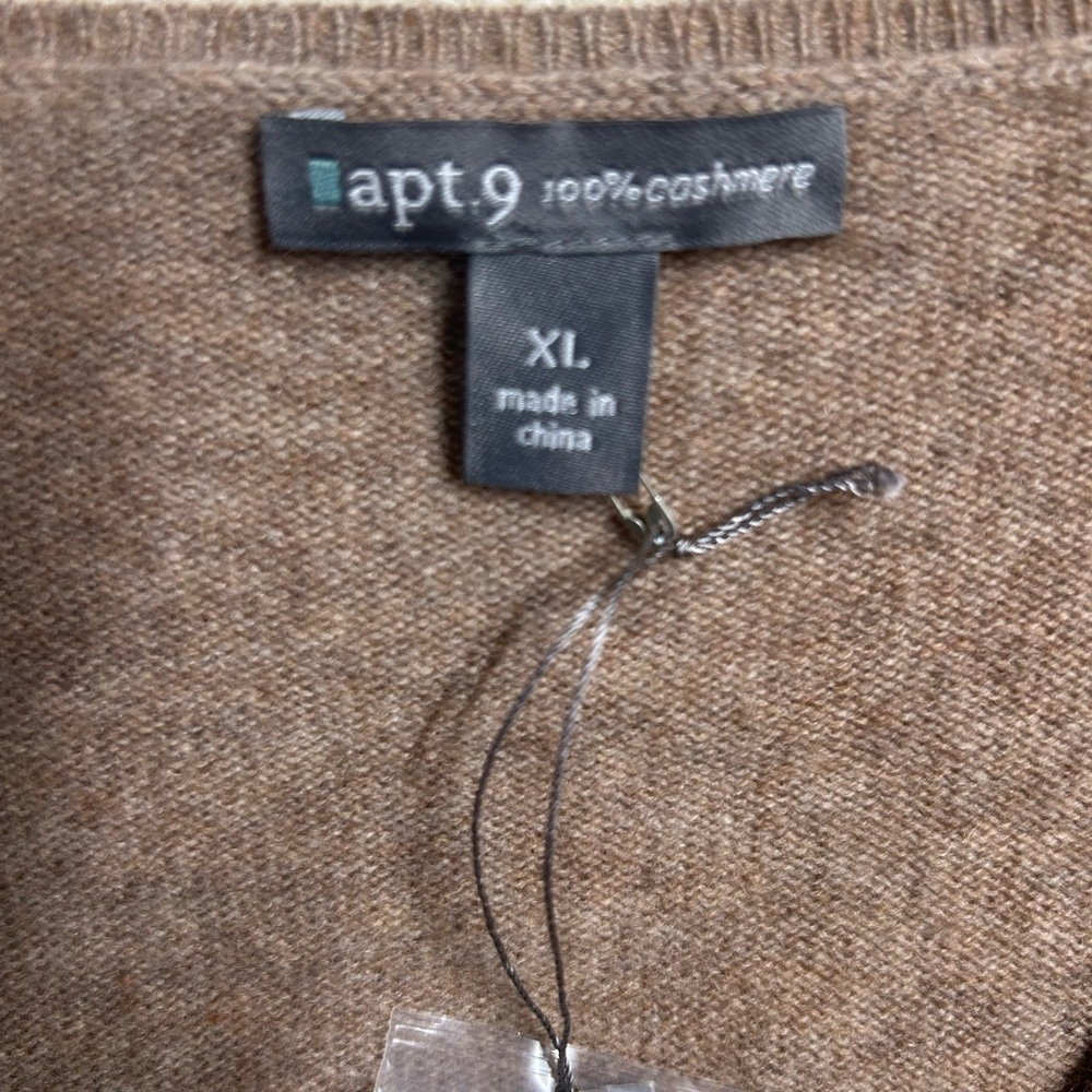 Apt. 9 Brown Argyle V-Neck Sweater - Picture 2 of 9